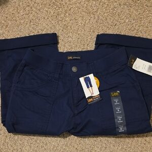Lee Women's Capris in Navy Blue